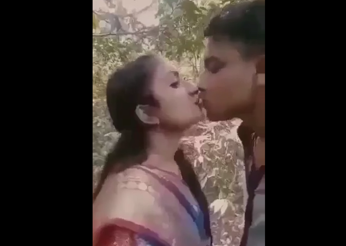 free Indian mms porn college boy fucking his sexy teacher in outdoor public  park - Mmsmaza